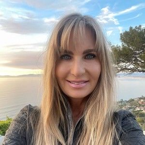 Meet your Posher, Wendy